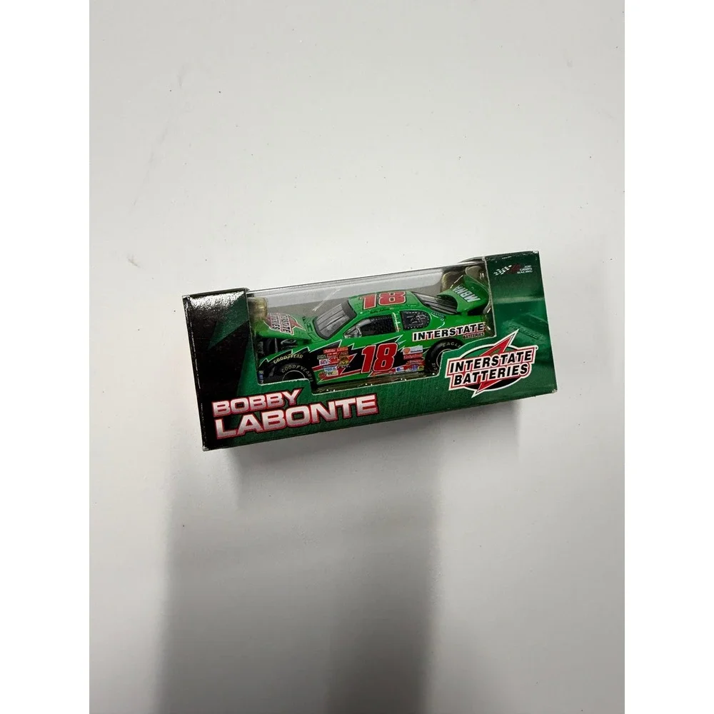 Action Bobby Labonte 18 Interstate Batteries 1:64 Diecast Car 401419 Monte Carlo